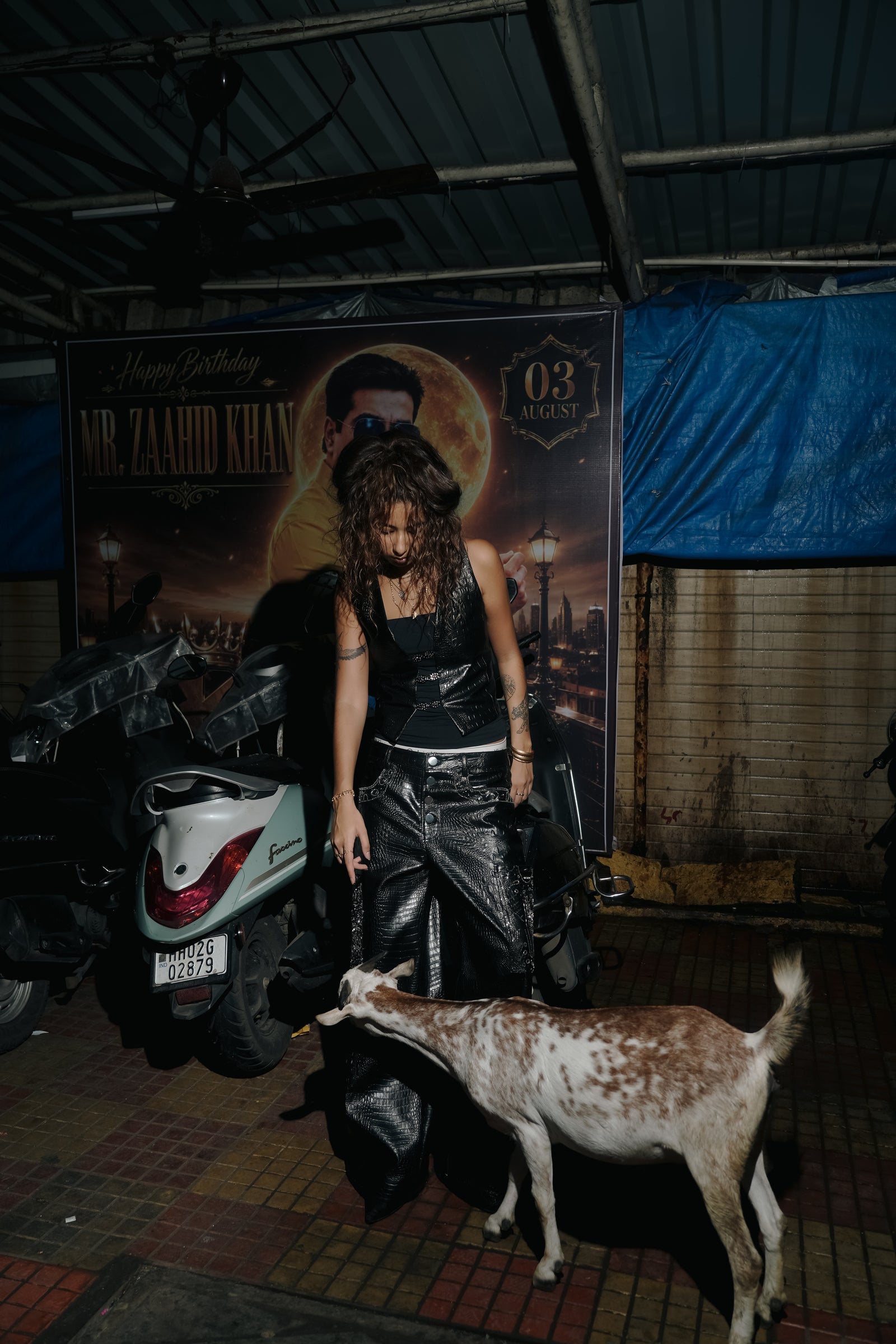 Diya leather vest