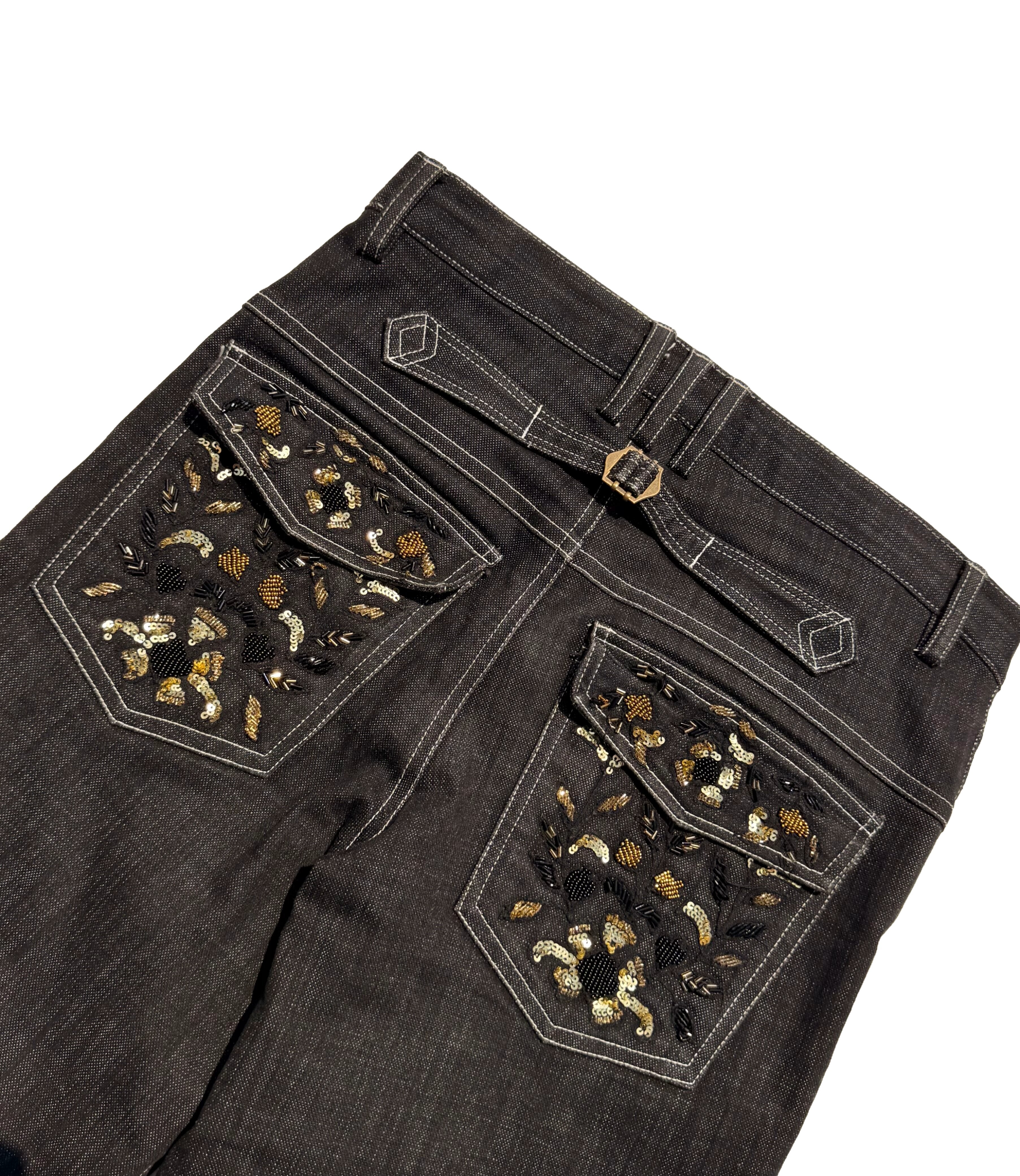 Diya ki chamkeeli jeans